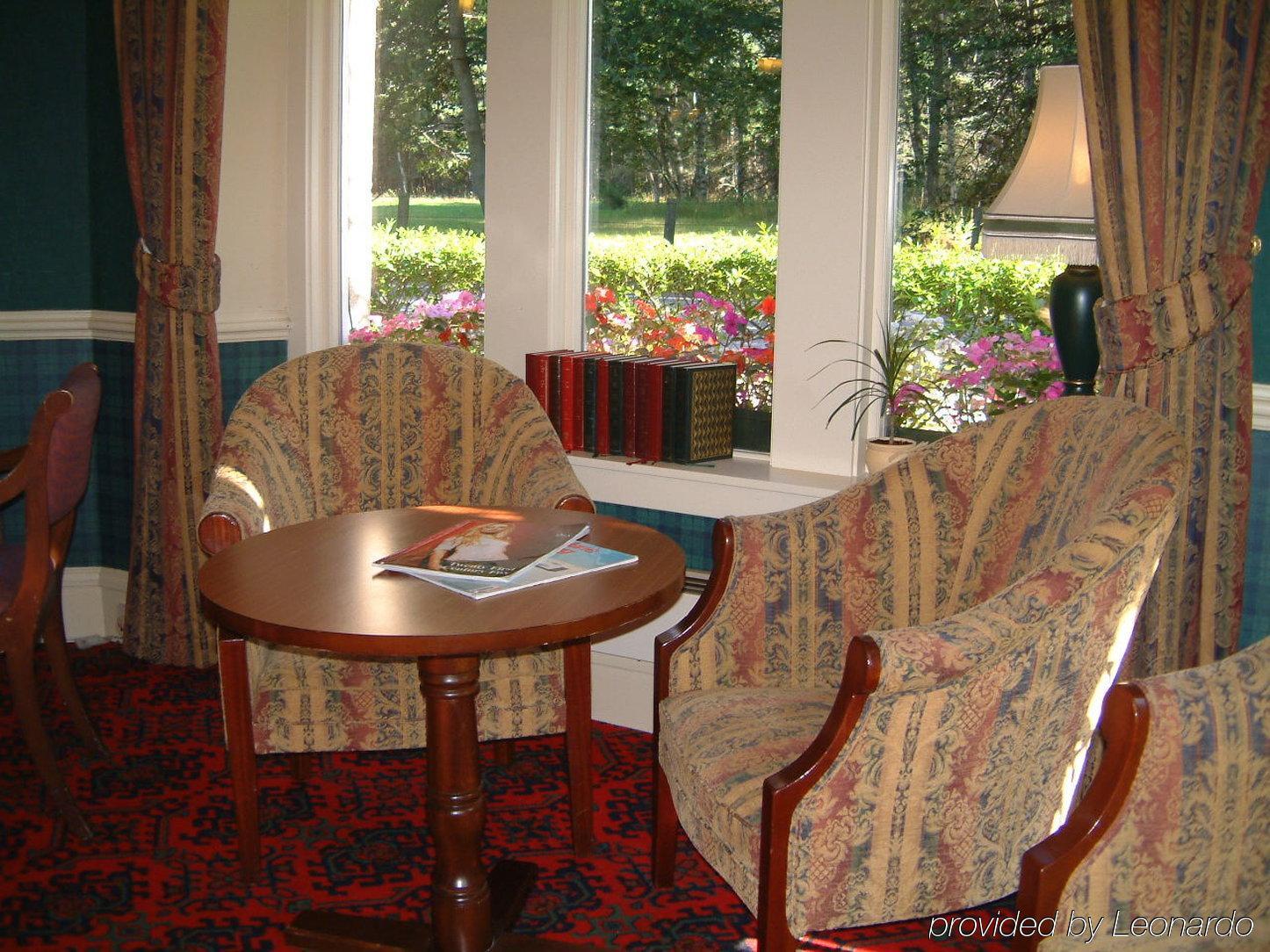 Loch Kinord Hotel Dinnet Interior foto
